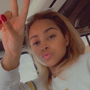 Meet your Posher, Jasmin